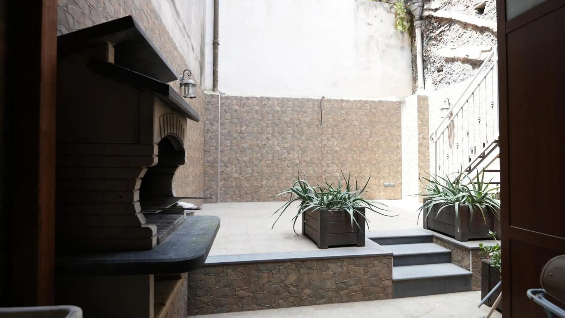 Apartment In The Center Catania